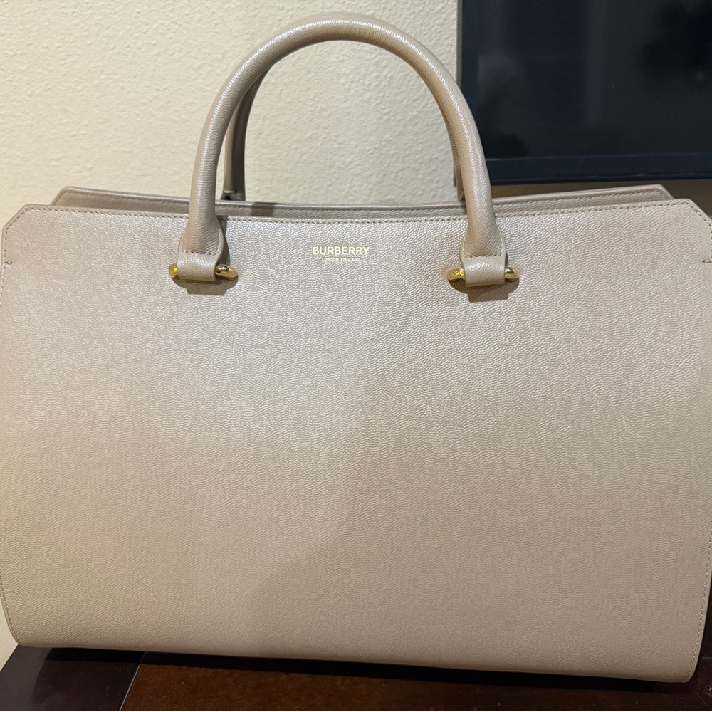 Burberry Md Banwell Chesnut Beige